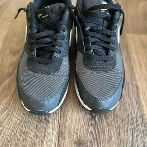 Nike Men's Black Air Max Shoes